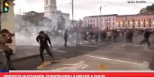 Proteste in Ecuador, scontri con la polizia a Quito
