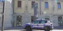 Milano, turista accoltellato e rapinato sul treno: 2 arresti