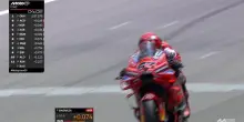 Bagnaia, pole in Malesia: il super giro a Sepang con la voce di Meda e Sanchini. VIDEO