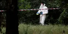 Bimba e donna trovate morte, nuovo sopralluogo. Questura diffonde immagini tatuaggi