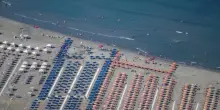 Turismo, spiagge e riviere motore dell’estate: nei comuni balneari 110 milioni di presenze