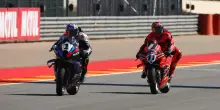 Superbike ad Aragon: Razgatlioglu beffa Bulega in una bella Gara 1