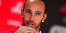 F1, Hamilton nel giovedì di Monaco: "Non vedo l'ora di guidare la Ferrari qui"