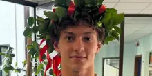 Kimi Antonelli esulta dopo l'orale della maturità: "Promosso!"