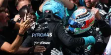 F1, GP Canada: festa Mercedes, quanti abbracci per Kimi Antonelli dopo il terzo posto