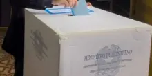 Elezioni comunali 2025, urne chiuse. Si vota anche lunedì. alle 23 vota il 43,85%