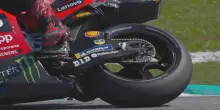 Bagnaia, foratura e ritiro nella gara del GP Malesia a Sepang. FOTO-VIDEO