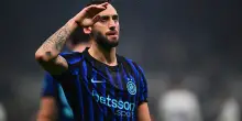 Inter-Fiorentina 3-0, gol e highlights: doppietta di Calhanoglu e magia di Sucic