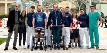 Milano, paraplegico torna a camminare con la neurostimolazione: primo caso al mondo
