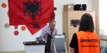 Elezioni in Albania, netta vittoria del premier Edi Rama. Affluenza in calo