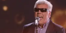 Aleandro Baldi: «"Non amarmi" mi ha dato il successo ma fui etichettato come triste. Non mi riconosco più in quello "sfigato"»