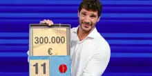 Affari Tuoi, top e flop dello speciale di Stefano De Martino: Benedetta si accontenta di 70mila euro e perde 200mila, gli ospiti a sorpresa e il duetto con Sal Da Vinci