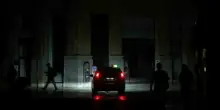 Blackout in Spagna, dalla perturbazione 19 secondi prima del collasso della rete elettrica al cyberattacco: cosa è successo veramente