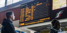 Napoli Centrale, sciopero treni provoca ritardi e cancellazioni