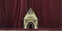 Conclave, le parole del rito: da Extra omnes ad Habemus Papam, la storia e il significato