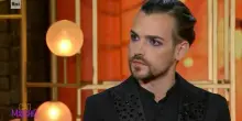 Valerio Scanu: «La denuncia di Maria De Filippi? Mi dispiace, ci volevamo bene e avrei voluto starle vicino quando è morto Costanzo»
