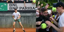 Sinner, oggi il ritorno in campo 104 giorni dopo: l'ultimo allenamento, l'abbraccio della marea arancione, poi la partita con Navone