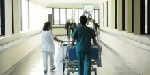 Allarme ospedali: quasi 6 reparti di Medicina su 10 soffrono soffrono di sovraffollamento di pazienti