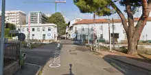 Ragazza di 14 anni travolta e uccisa da un treno a Cesano Maderno, attraversava il passaggio a livello con le sbarre chiuse