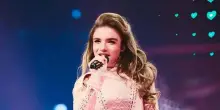 Eurovision 2025, Laura Thorn per il Lussemburgo: chi è la cantante? Età, carriera e canzoni
