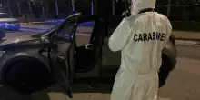 Napoli, donna trovata morta in strada: a poca distanza scoperta una 31enne in fin di vita in auto