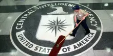 Sparatoria davanti al quartiere generale della Cia, ferita una donna: sede blindata