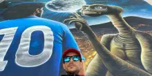 Napoli, lo street artist Salga Art e il murale di E.T. e Maradona a Fuorigrotta