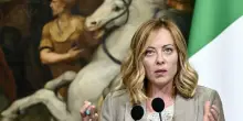 Ucraina, telefonata Meloni-Trump: «Conta la pace, non la sede». Poi la premier sente i Volenterosi su Whatsapp