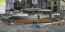 Festa scudetto a Napoli, alla polizia video fontana danneggiata
