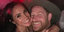 Meghan e Harry, dal volo di linea alla "corte fantoccio" a Montecito: «Sono solo due ipocriti che vogliono solo salvarsi la faccia»