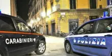 Sesso con una donna in cambio di favori: arrestati due carabinieri e un poliziotto