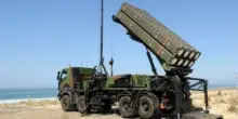 Guerra Ucraina, terminati i missili per i Samp/T. Le Monde: «Capacità di respingere droni russi scesa al 30%»