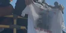 Festa Scudetto Napoli, l'omaggio di Politano a Santo Romano sul bus