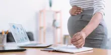 Dipendente resta incinta e viene licenziata, la reintegrano e abortisce: licenziata di nuovo