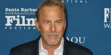 Kevin Costner deunciato per una scena di stupro, la confrofigura: «Sono umiliata e traumatizzata». Lui: «Sei un'accusatrice seriale»