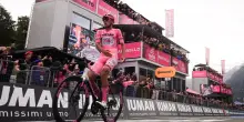 Giro d'Italia 2025, Isaac Del Toro trionfa in maglia rosa a Bormio nella 17esima tappa