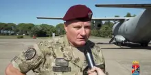Nicola Zanelli, morto il generale paracadutista: aveva 61 anni. Chi era l'incursore protagonista di missioni in tutto il mondo.