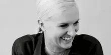 Maria Grazia Chiuri lascia Dior dopo 9 anni: «Abbiamo scritto un capitolo straordinario di cui sono orgogliosa»