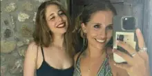 Chiara Jaconis morta per una statuetta lanciata da un 13enne. La sorella: «Fa rabbia sapere che tutto ciò poteva essere evitato»