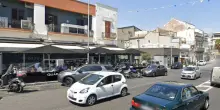 Santo Re, 30enne ucciso a Catania da parcheggiatore abusivo dopo una lite: coltellate a braccia e addome