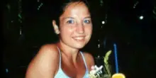 Chiara Poggi, sulla coscia una ferita provocata da una scarpa col tacco: c'era una donna sulla scena del delitto?