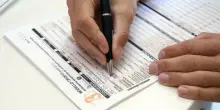 Modello 730, taglio alle detrazioni per i redditi sopra i 75mila euro: le spese escluse e cosa cambia per la dichiarazione