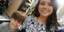 Whitney Purvis, il figlio dell'attrice muore nel sonno: aveva 16 anni. Il drammatico annuncio: «Non posso andare avanti senza di te»