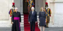 Mattarella in Vaticano per il primo incontro con Papa Leone XIV, nella delegazione presente anche Tajani