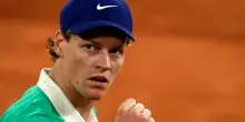 Jannik Sinner: età, famiglia, ex fidanzate, patrimonio, caso Clostebol. Chi è il numero uno al mondo in finale al Roland Garros