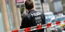 Germania, auto sulla folla a Passau: ferite moglie e figlia del conducente. Non escluso gesto intenzionale