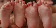 parto gemellare naturale con le bambine in posizione podalica: il rarissimo caso al San Bartolo