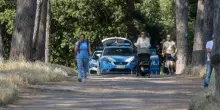 Villa Pamphili, la supertestimone: «Con mamma e figlia morte c'era un uomo, potrei riconoscerlo». La tenda che lo incastra