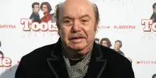 Lino Banfi: «Avevo sei anni, facevo ridere per non piangere. Ho fatto tutto, tranne il delinquente. Mio suocero mi odiava poi è morto tra le mie braccia»