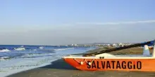 Ragazzino di 11 anni muore annegato durante il bagno in mare con genitori e fratellini: altra tragedia nel ferrarese
